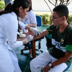 Durante o Congresso, alunos foram estimulados a se cadastrar para a doação de medula óssea