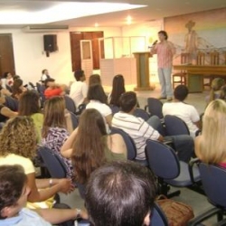 O coordenador de Direito, Walber Lima, tirou as dúvidas dos alunos do curso 