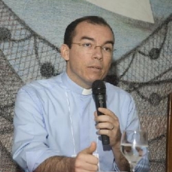 Padre Nazareno polemizou os diálogos  