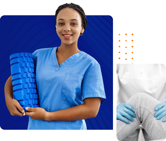 Imagem de um rapaz sorrindo e segurando um caderno